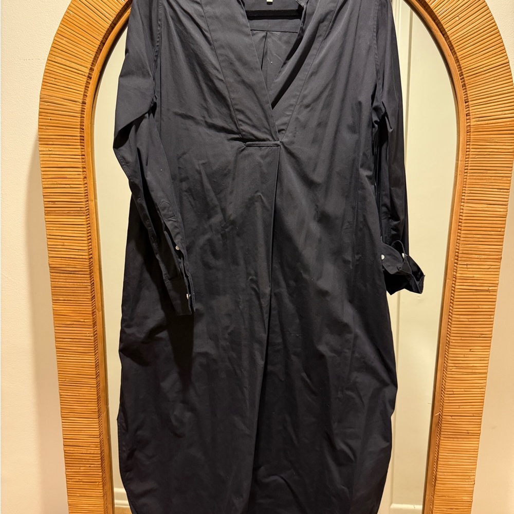 Black V-Neck Long Sleeve Dress
